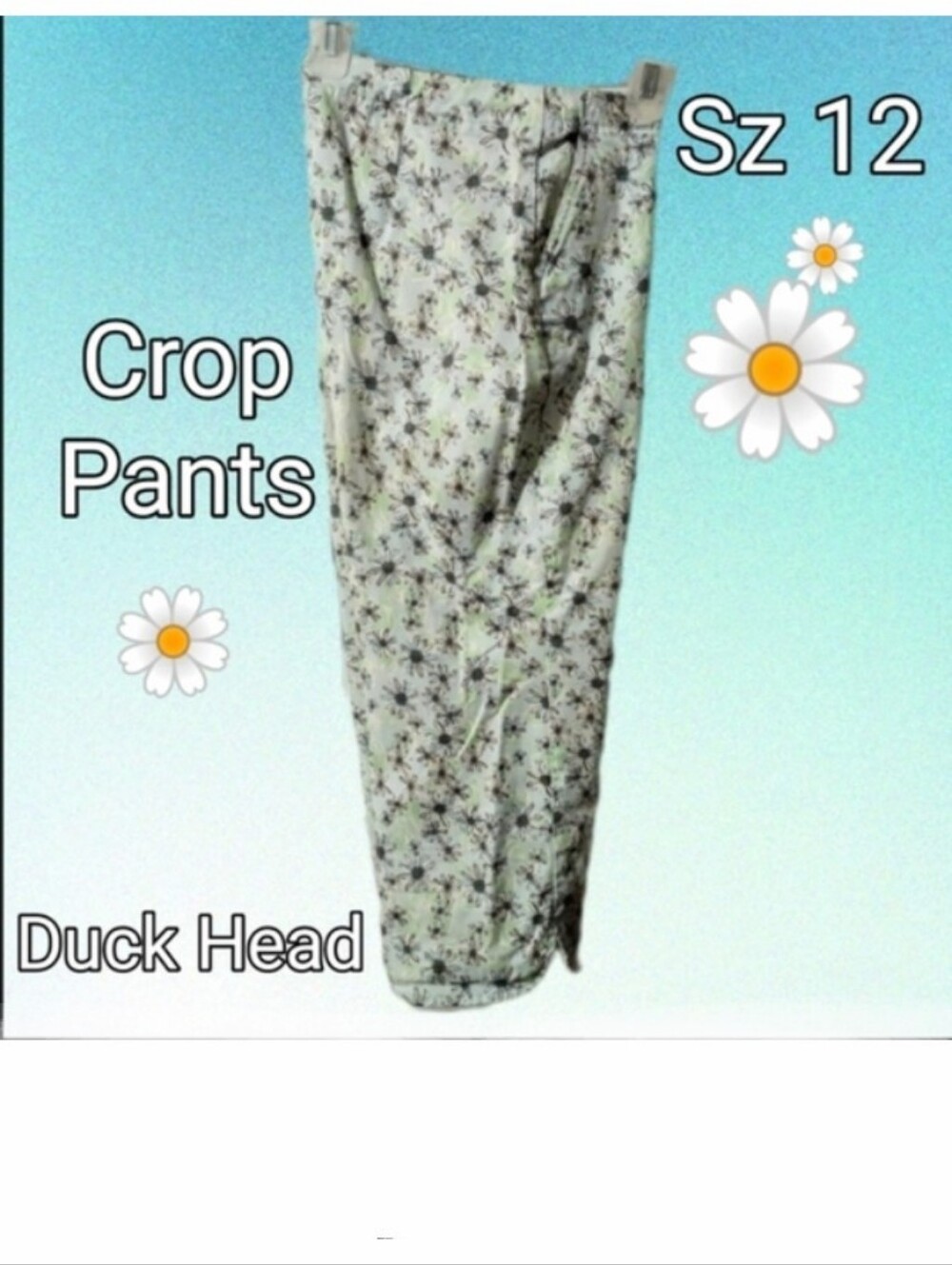Daisies on Light Blue Capri Jeans